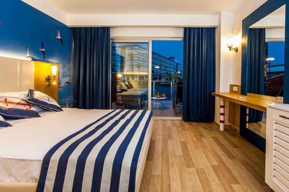 Eftalia Marin - Dublex Swimup Room - Doris-bg.com Eftalia Marin - Dublex Swimup Room